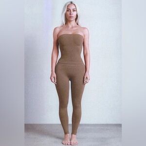 SKIMS Recycled Nylon Legging